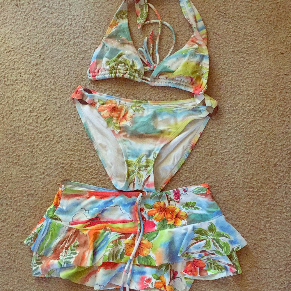 Bathing suit